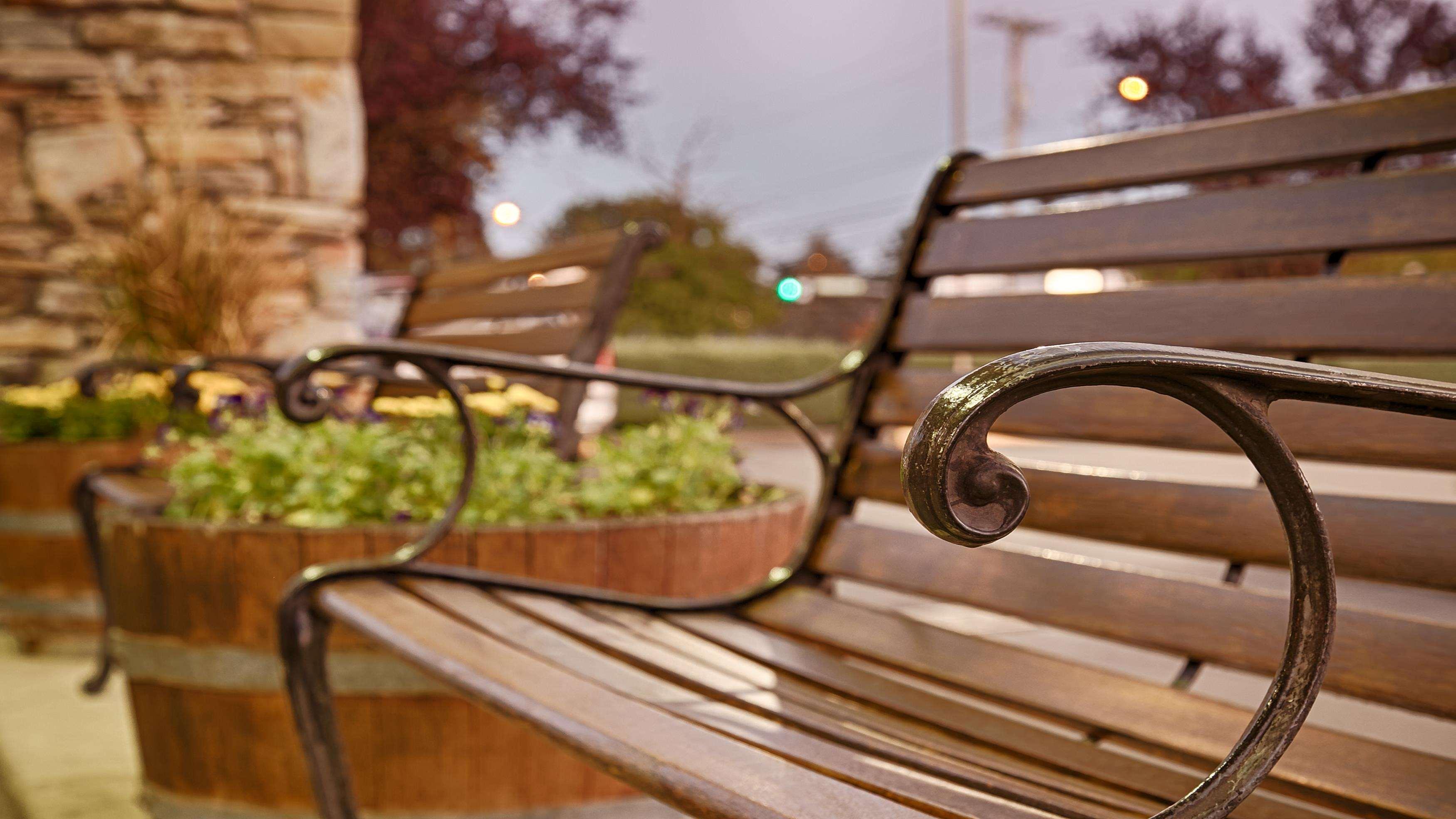 Best Western University Inn And Suites Forest Grove Exterior foto